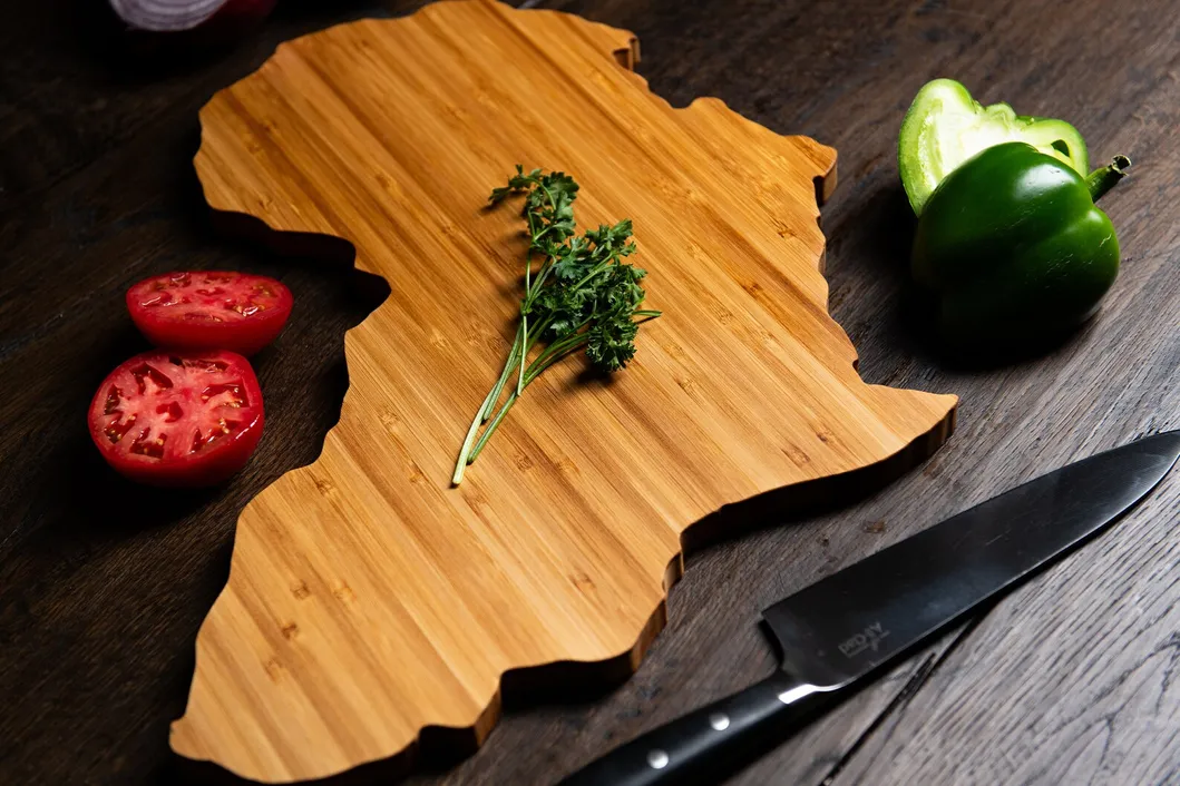 Tabla para cortar y servir de bamb&uacute; con forma de &Aacute;frica &uacute;nica para cocina Tabla 