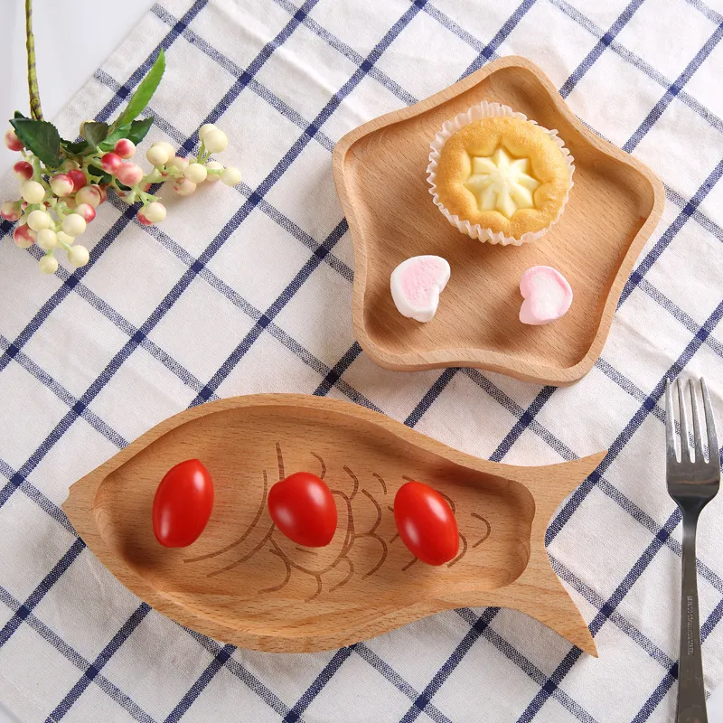 Plato decorativo de madera de haya para servir y comida con forma de 