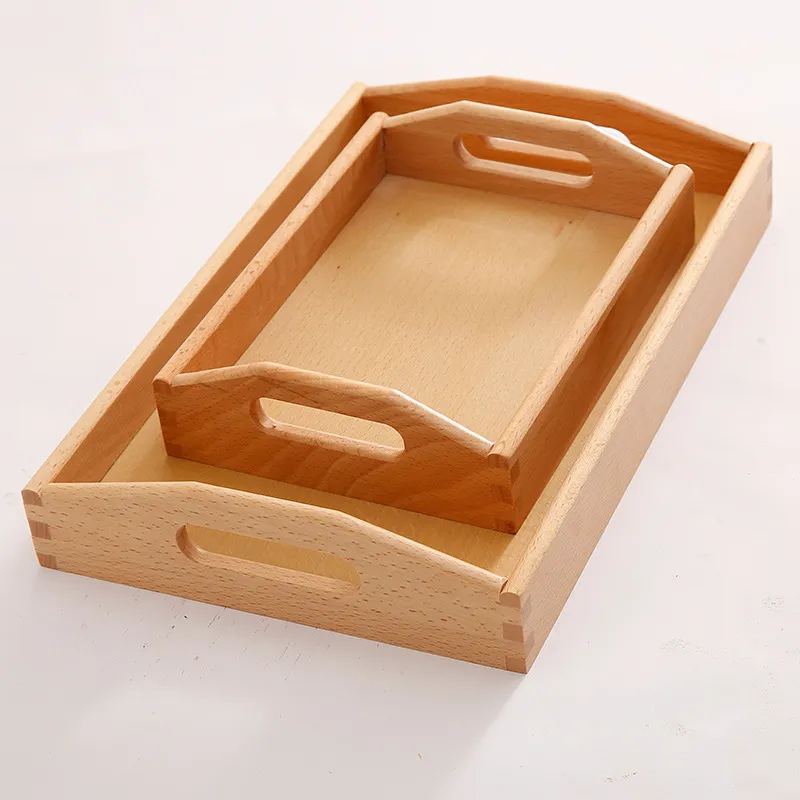 Bandeja de servicio de madera de haya grabada