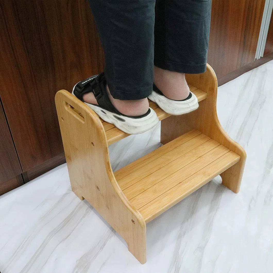 Reposapi&eacute;s infantil de bamb&uacute; para sal&oacute;n con tablero antideslizante de 2 capas. Taburete de Bamb&uacute;. 
