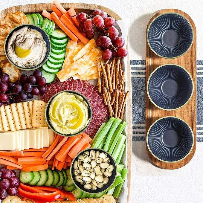 Bandeja de madera de acacia con 3 tazones de cerámica de diferentes colores para el juego Chip y DIP