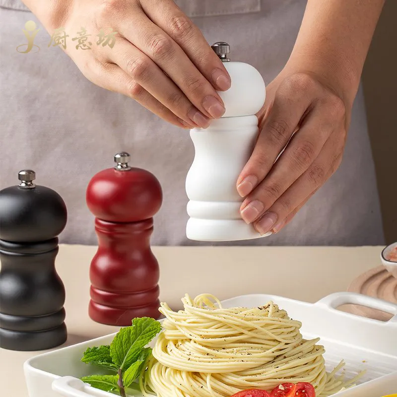 Molinillo manual de madera maciza de 4 pulgadas con acabado de cocina PU para hornear para pimienta negra reci&eacute;n molida 