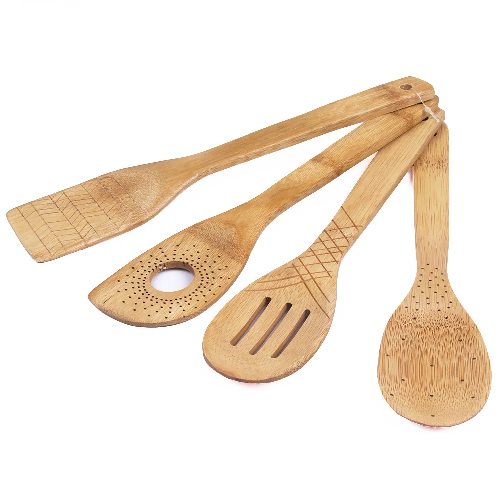 Personalice la esp&aacute;tula y cucharas de bamb&uacute; grabadas para cocinar. 