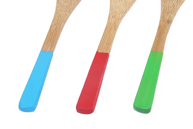 Tenedor de bamb&uacute; para acampar para beb&eacute;s con mango de colores