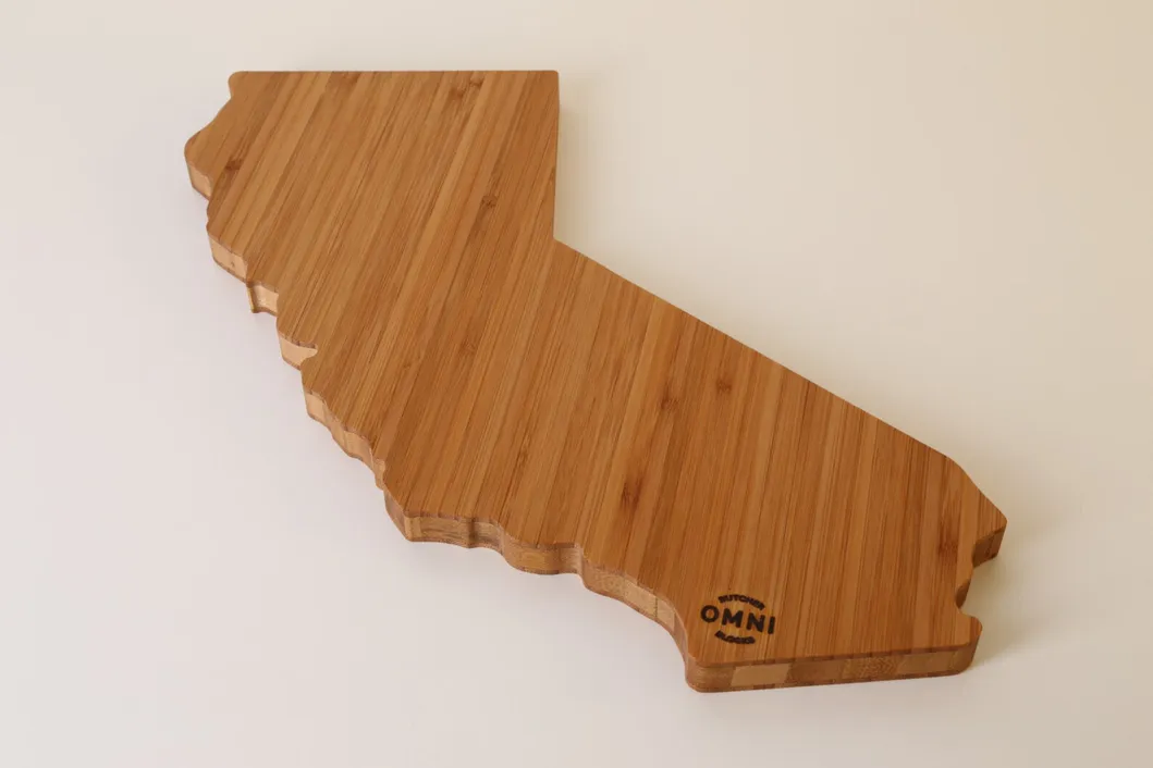 Tabla de cortar de bamb&uacute; elegante con forma de pizarra de California para queso 
